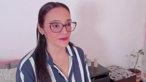 Snapshot of jess1ca_herrera chatting on 04.22.26 jessica herreraToday I will be your devil and you my victim online show from 04.22.26