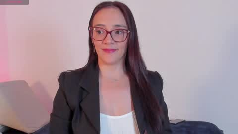 Snapshot of jess1ca_herrera chatting on 05.08.26 jessica herreraToday I will be your devil and you my victim online show from 05.08.26