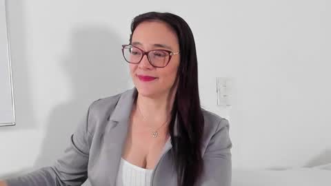 Snapshot of jess1ca_herrera chatting on 05.15.26 jessica herreraToday I will be your devil and you my victim online show from 05.15.26