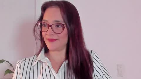 Snapshot of jess1ca_herrera chatting on 05.27.26 jessica herreraToday I will be your devil and you my victim online show from 05.27.26