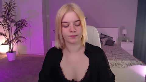 Snapshot of jess_marais chatting on 09.12.25 Jess online show from 09.12.25