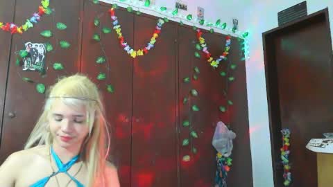 Snapshot of jess_sweett chatting on 04.08.26 Jessica online show from 04.08.26