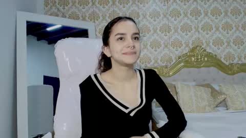 jessb_ online show from 10.04.25