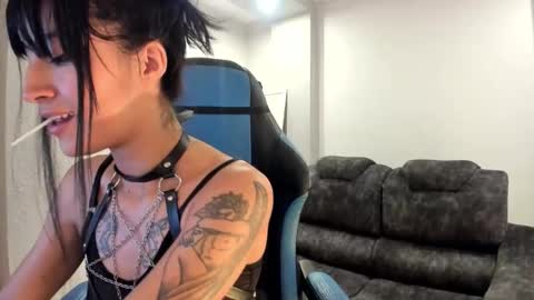 Snapshot of jessi_lemus chatting on 11.24.25 jessi_lemus online show from 11.24.25