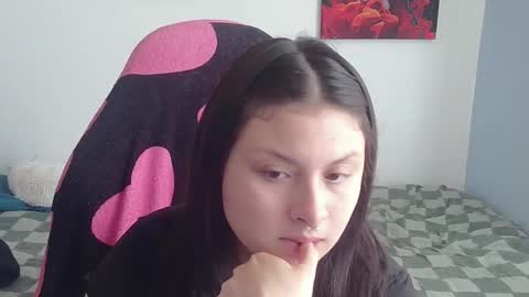 Snapshot of jessica_gomezz chatting on 10.19.25 Jessica gomez online show from 10.19.25