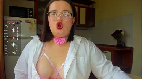 Snapshot of jessica_joy_ chatting on 10.20.25 Natalia online show from 10.20.25