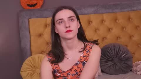 Jessica White online show from 11.28.25