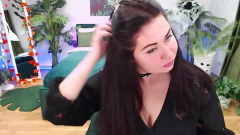 Snapshot of jessicaevanse chatting on 10.20.25 jessicaevanse online show from 10.20.25
