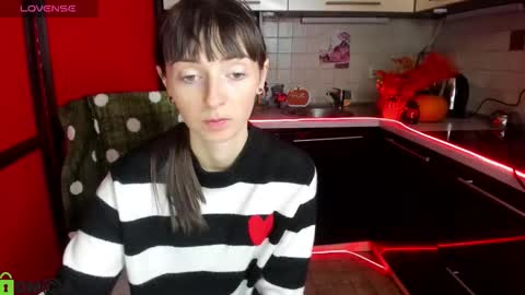 jessicaforris online show from 11.18.25