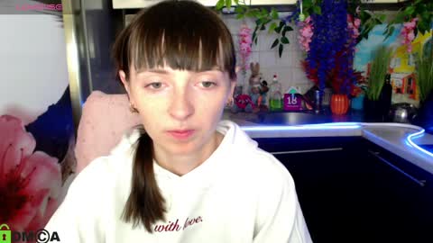 Snapshot of jessicaforris chatting on 04.01.26 jessicaforris online show from 04.01.26