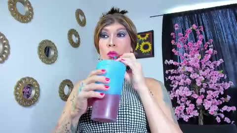 Jessica Caicedo online show from 05.15.26