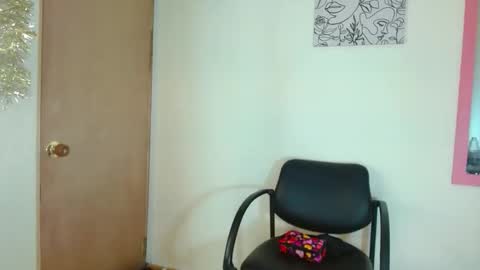 jessicarabbit4 online show from 11.13.25