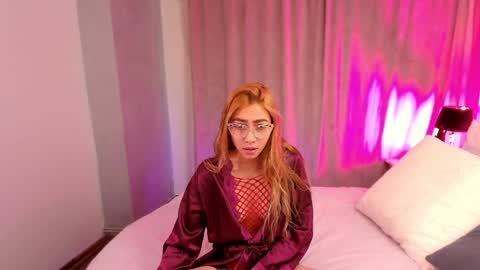 Snapshot of jessie_pinkk chatting on 02.07.25 Jessie online show from 02.07.25