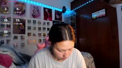 Snapshot of jessie_williams_01 chatting on 07.28.26 Your Sweet Angel online show from 07.28.26