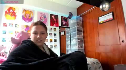 Snapshot of jessie_williams_01 chatting on 07.30.26 Your Sweet Angel online show from 07.30.26
