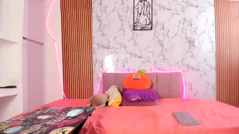 Snapshot of jessika_horny01 chatting on 05.15.26 jessica online show from 05.15.26
