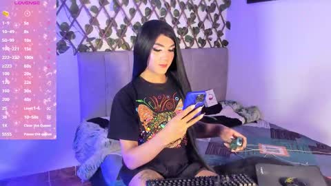 JESS online show from 10.08.25