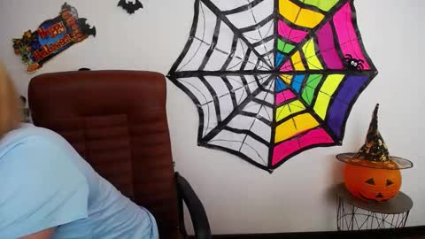 Jess online show from 10.17.25