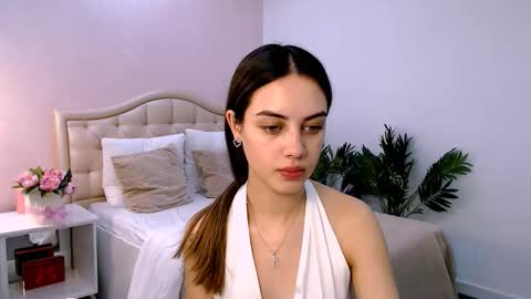 Snapshot of jesskats chatting on 09.17.25 Jesskats online show from 09.17.25