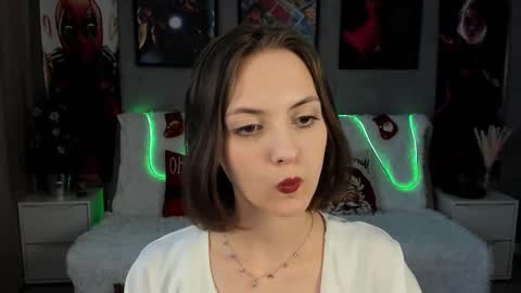 Snapshot of jessswalker chatting on 12.28.24 JesssWalker online show from 12.28.24