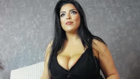 Snapshot of jessycanoir chatting on 10.29.25 JessycaNoir online show from 10.29.25