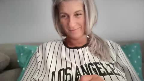 Jessye online show from 10.10.25