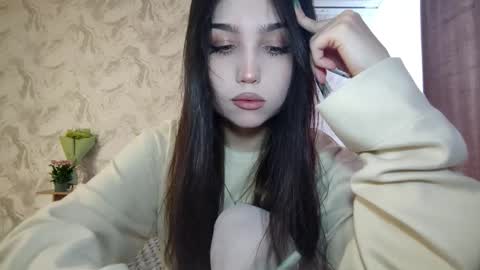 I am Gina ntmu Lets hit 10 Thumbs Up together online show from 03.12.26