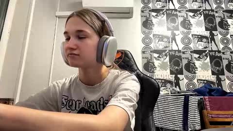 Helgi online show from 11.25.25