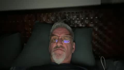 Snapshot of jewlronny chatting on 01.25.25 jewlronny online show from 01.25.25