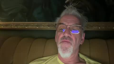 Snapshot of jewlronny chatting on 02.10.25 jewlronny online show from 02.10.25