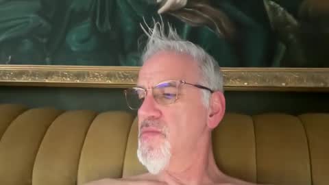 Snapshot of jewlronny chatting on 02.21.25 jewlronny online show from 02.21.25