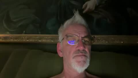 Snapshot of jewlronny chatting on 10.27.25 jewlronny online show from 10.27.25