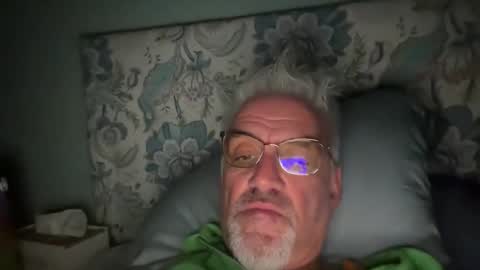 Snapshot of jewlronny chatting on 11.02.25 jewlronny online show from 11.02.25