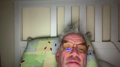 Snapshot of jewlronny chatting on 01.19.26 jewlronny online show from 01.19.26