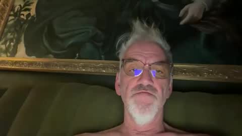 Snapshot of jewlronny chatting on 02.03.26 jewlronny online show from 02.03.26