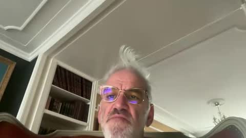 Snapshot of jewlronny chatting on 02.13.26 jewlronny online show from 02.13.26