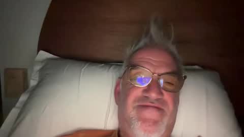 Snapshot of jewlronny chatting on 02.24.26 jewlronny online show from 02.24.26