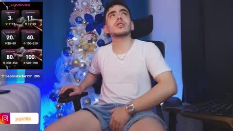 Snapshot of jey_keler chatting on 12.17.25 jey keler online show from 12.17.25