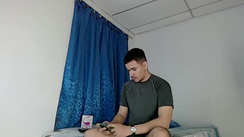 Juan David online show from 02.18.25