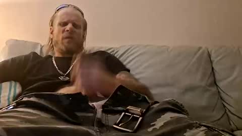 jeyhardsmashin69 online show from 10.25.25