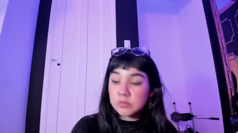 Snapshot of jeylee_ chatting on 03.08.25 Jeyy online show from 03.08.25