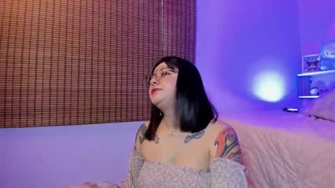 Snapshot of jeylee_ chatting on 09.22.25 Jeyy online show from 09.22.25