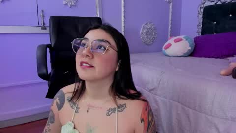 Snapshot of jeylee_ chatting on 10.23.25 Jeyy online show from 10.23.25