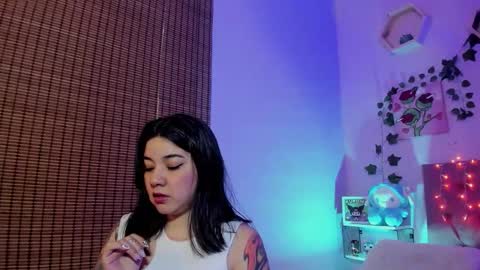 Snapshot of jeylee_ chatting on 11.10.25 Jeyy online show from 11.10.25