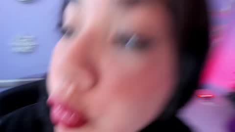 Snapshot of jeylee_ chatting on 11.28.25 Jeyy online show from 11.28.25