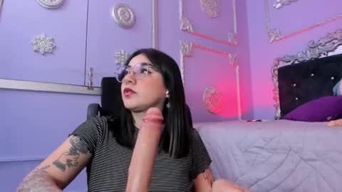 Snapshot of jeylee_ chatting on 12.03.25 Jeyy online show from 12.03.25