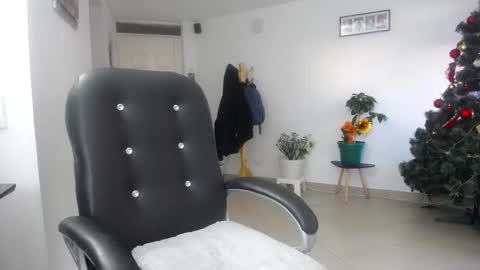 Camila online show from 12.18.25