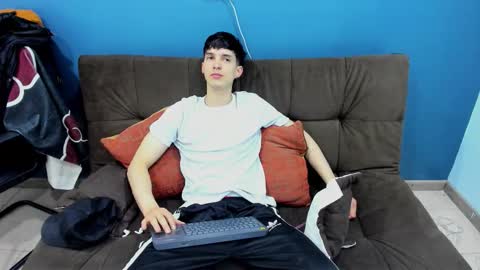 Jheampiero online show from 12.22.25