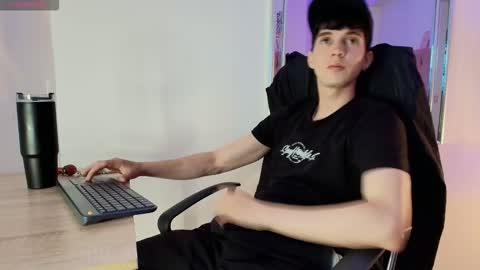 Jheampiero online show from 03.05.26