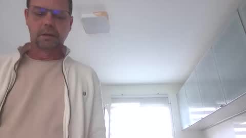 Snapshot of jhmec44000 chatting on 05.31.26 jhmec44000 online show from 05.31.26